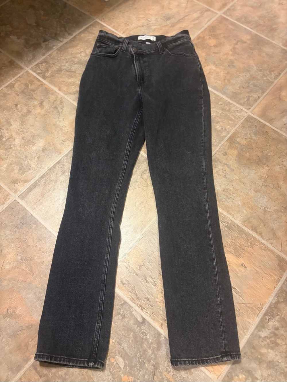 Abercrombie & Fitch Women's Black Straight-Leg Jeans 26/2s